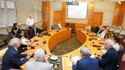 Bandırma Belediye Başkan Vekili Sami Türkmen ve belediye yetkilileri Bandırma’nın