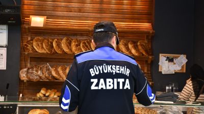 Balıkesir’in ilçelerinde Zabıta Müdürlüğü ekipleri tarafından fırınlar kapsamlı olarak denetlendi.