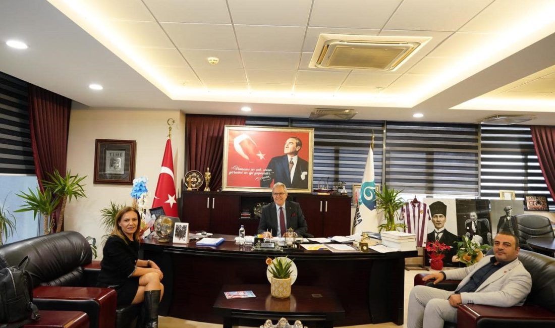 Mirza’dan eğitime tam destek Bandırma İlçe Milli Eğitim Şube Müdürleri Azize Karlı ve Ahmet