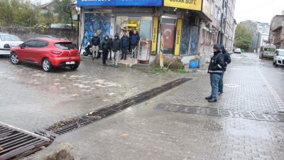 Susurluk’ta etkili olan yoğun yağışa rağmen belediyenin altyapı çalışmalarıyla Kavas