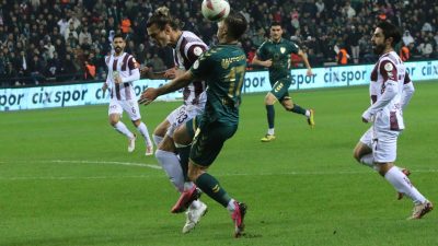 Trendyol 1.Lig’in 13. haftasında Kocaelispor, sahasında karşılaştığı Bandırmaspor ile 2-2