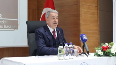 Bandırma Onyedi Eylül Üniversitesi’nde fahri doktora unvanı alan Dr. Hulusi