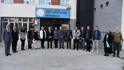 Susurluk’taki okullara ziyaret programı gerçekleştiren Balıkesir İl Milli Eğitim Müdürü