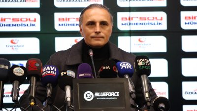 Bandırmaspor Teknik Direktörü Mustafa Gürsel, Kocaelispor maçının ardından yaptığı açıklamada,