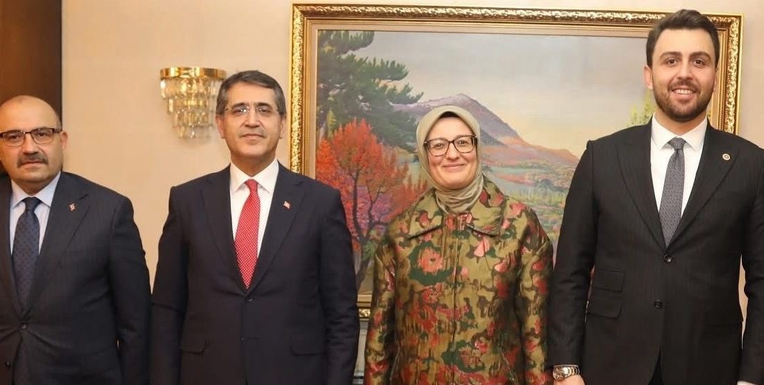 Balıkesir yatırımları Ankara’da değerlendirildi Ankara’ya ziyaret programı düzenleyen Balıkesir Valisi İsmail Ustaoğlu, AK Parti