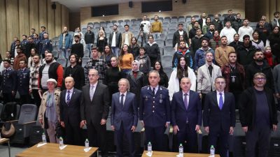 Atatürk’ün vefatının 86. yıl dönümünde Bandırma Onyedi Eylül Üniversitesi’nde düzenlenen
