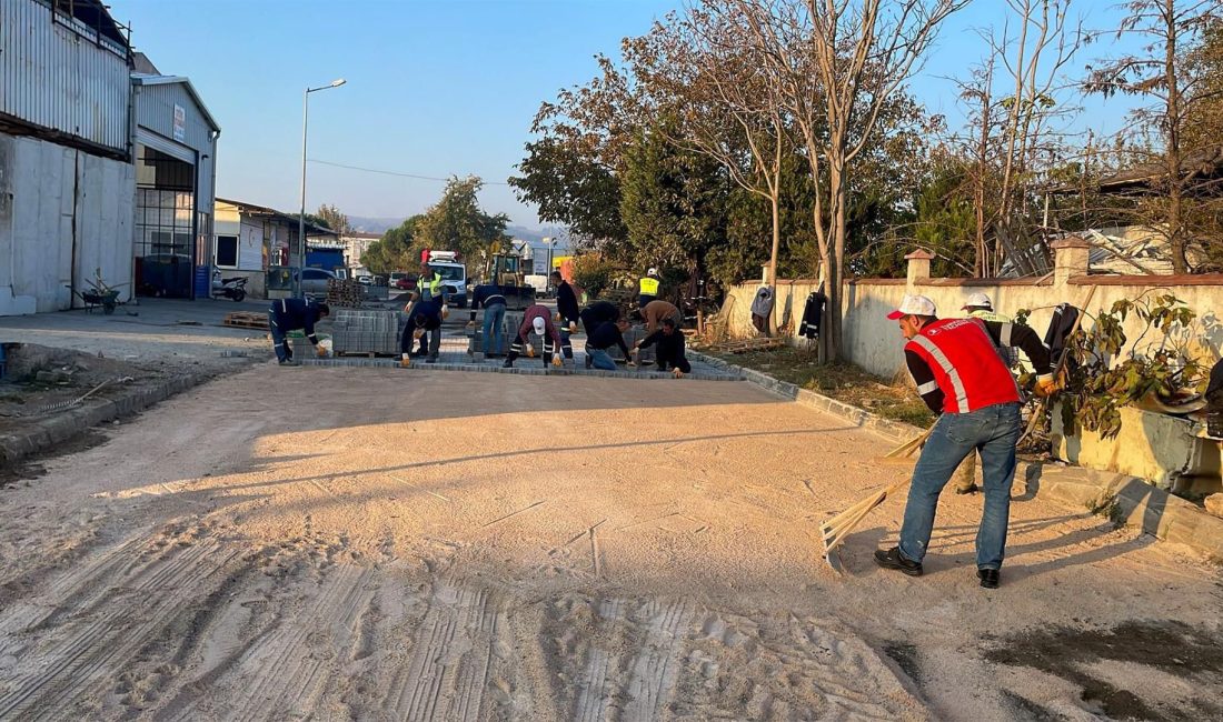 Susurluk’ta sanayi sitesi yol çalışmalarında sona gelindi Susurluk’ta tamamlanan drenaj hattı çalışmalarıyla birlikte Sanayi Sitesi’ndeki yenileme çalışmaları