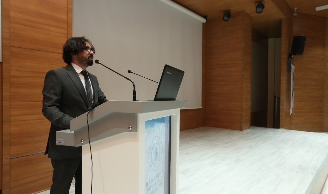 BANÜ’lüler “Organ Bağışı ve Farkındalığı” konusunda bilgilendirildi Bandırma Onyedi Eylül Üniversitesi’nde düzenlenen konferansta, organ bağışının hayat kurtarmadaki