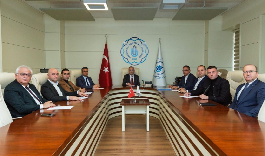 BANÜ Ziraat Fakültesi için yol haritası belirlendi Bandırma Onyedi Eylül Üniversitesi’nde düzenlenen toplantıda, Ziraat Fakültesi’nin bölge tarımına