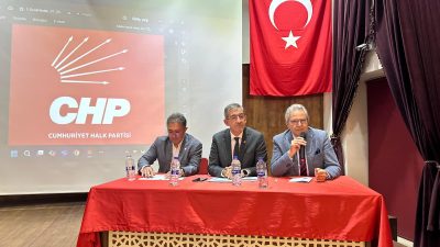 CHP Balıkesir İl Başkanlığı öncülüğünde Bandırma’da gerçekleştirilen toplantıda, parti tüzüğü