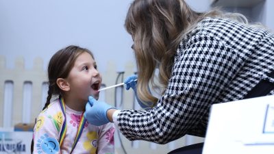 Bandırma Belediyesi, Zübeyde Hanım ve Türkan Saylan Gündüz Bakımevleri’nde çocuklara