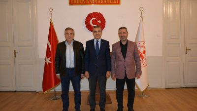 Beyoğlu Kaymakamı olarak atanan Erdek Kaymakamı Atakan Atasoy, yeni görev