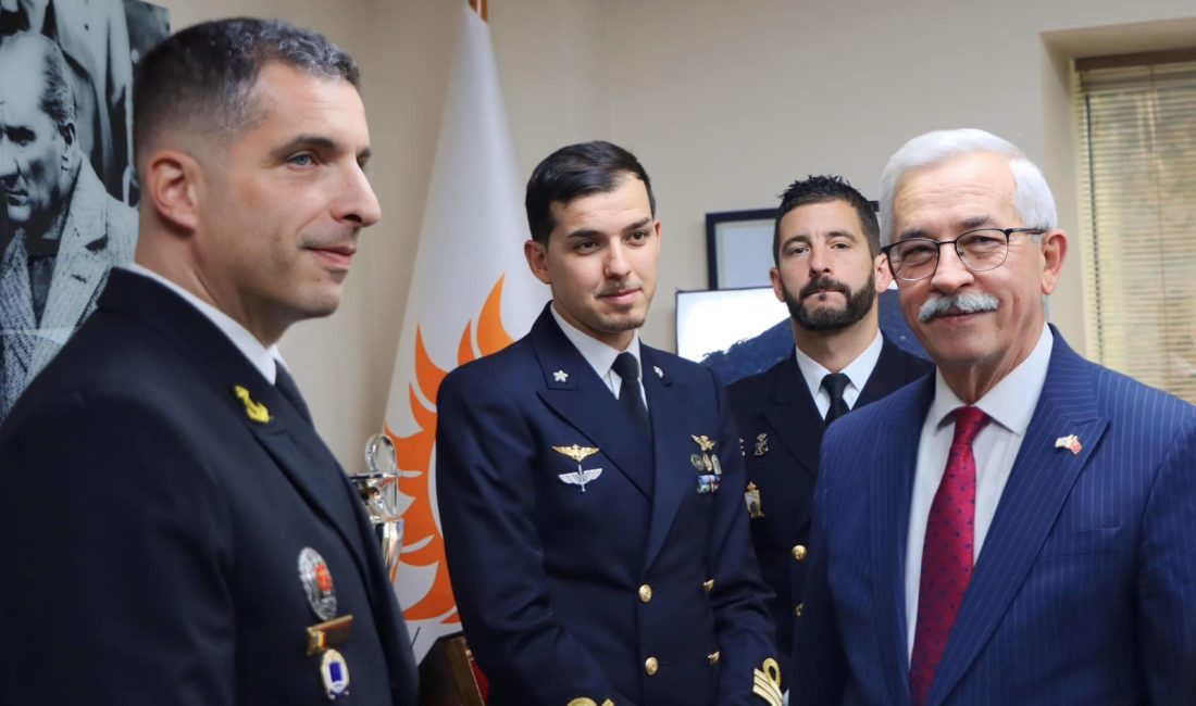 NATO Temsilcileri, Erdek Belediye Başkanı Karışık’a ziyaret NATO Daimi Mayın Karşı Tedbirleri Görev Grubu 2 (SNMCMG-2) üyeleri,