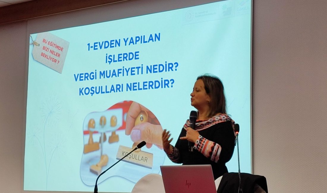 Bandırma’nın girişimci kadınları “E-ticaret” ile kalkınacak Bandırma Ticaret Borsası’nda düzenlenen eğitimde, kadın girişimciler evde ürettikleri ürünleri