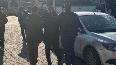 Gönen ‘de, askere gideceklerini söyleyerek vatandaşların milli duygularını istismar eden
