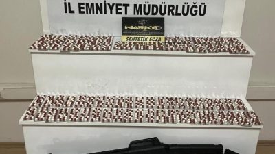 Balıkesir’de polis ekipleri tarafından yapılan uyuşturucu operasyonunda bin 151 sentetik