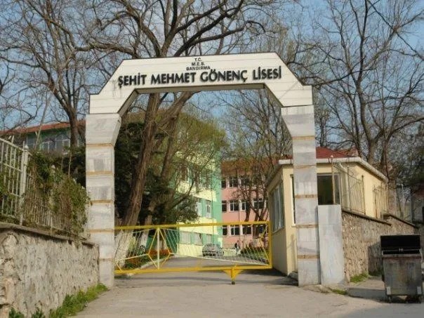 ŞMG Lisesi mezunları ilk buluşmada bir araya geliyor Şehit Mehmet Günenç Lisesi Mezunlar Derneği’nin ilk mezun buluşması, 23