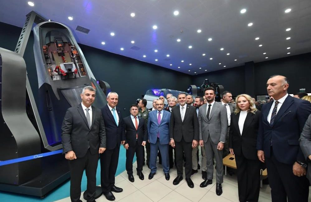 Yerli ve milli simülatörler Balıkesir’de tanıtıldı Balıkesir’de üniversite-sanayi iş birliğinde örnek ve tarihi bir adım atıldı.