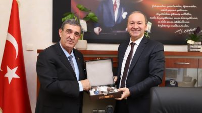 Bandırma Belediye Başkan Vekili Erhan Elmastaş ve Belediye Meclis Üyesi