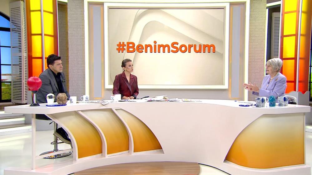 Prof. Dr. Canan Karatay: ”Meme kanserinin nedeni mamografi çetesi” “Neler Oluyor Hayatta” programına konuk olan Prof. Dr. Canan Karatay,