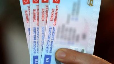 İçişleri Bakanı Ali Yerlikaya, eski tip sürücü belgelerinin yenilenmesi için
