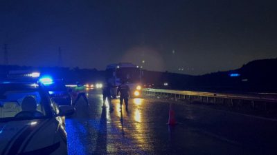 Gönen-Bandırma yolu Taştepe mevkisinde, akşamüstü saatlerinde bir kamyon kazası meydana