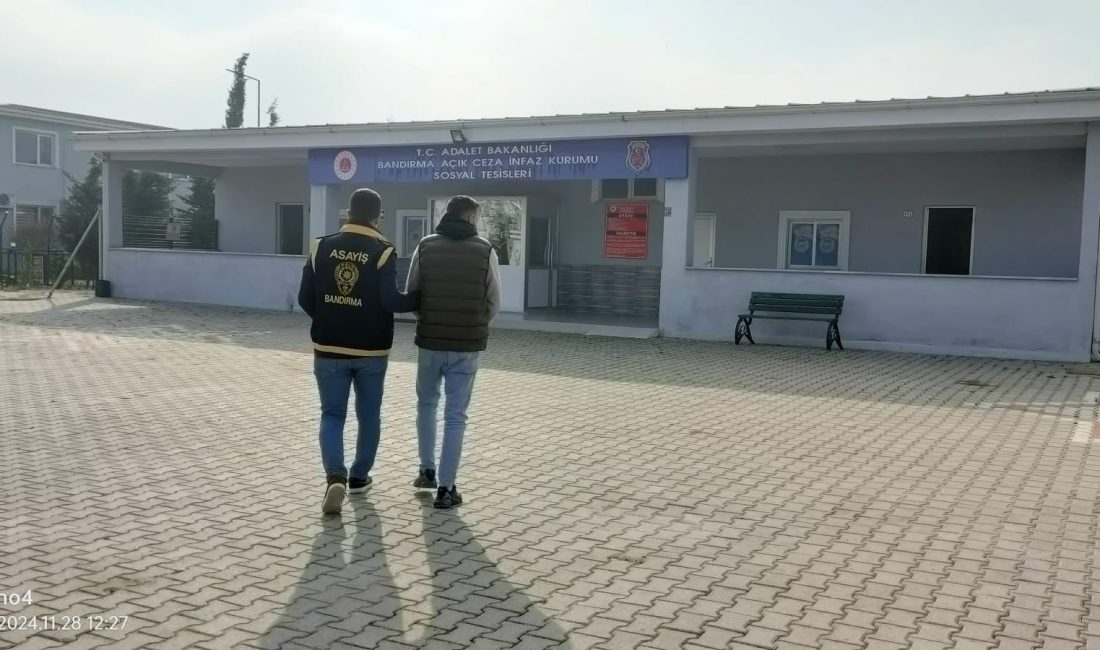 Bandırma’da 21 aranan şahıs yakalandı Bandırma İlçe Emniyet Müdürlüğü ekipleri, düzenledikleri operasyonla hakkında hapis cezası