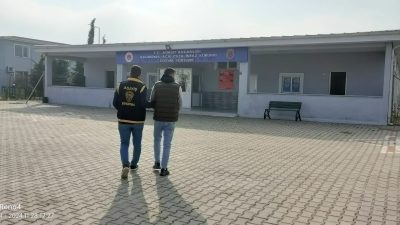 Bandırma İlçe Emniyet Müdürlüğü ekipleri, düzenledikleri operasyonla hakkında hapis cezası