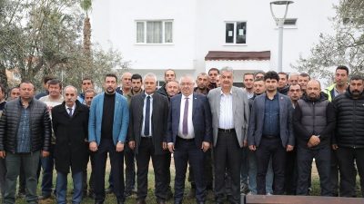 Edremit Belediye Başkanı Mehmet Ertaş, Temizlik İşleri Müdürlüğü personeli ile