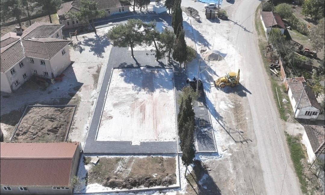 Manyas’ın mahalleleri yeni rekreasyon alanlarıyla canlanacak Balıkesir Büyükşehir Belediyesi, Manyas’ta Akçaova ve Süleymanlı mahallelerine yeni rekreasyon
