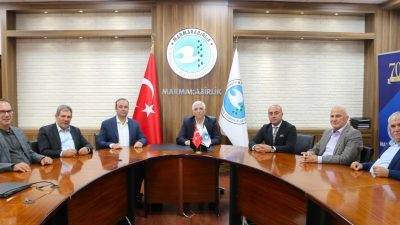 Dünyanın lider zeytin üreticisi Marmarabirlik’te üst düzey görev değişikliği yaşandı.