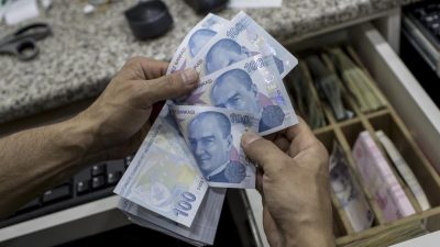Asgari ücret zammı için geri sayım başladı. Kamuoyunda asgari ücrete