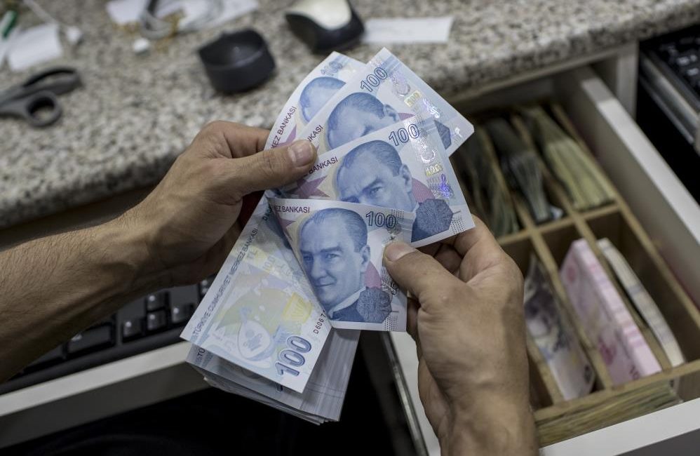 Asgari ücret zammı için geri sayım başladı. Kamuoyunda asgari ücrete