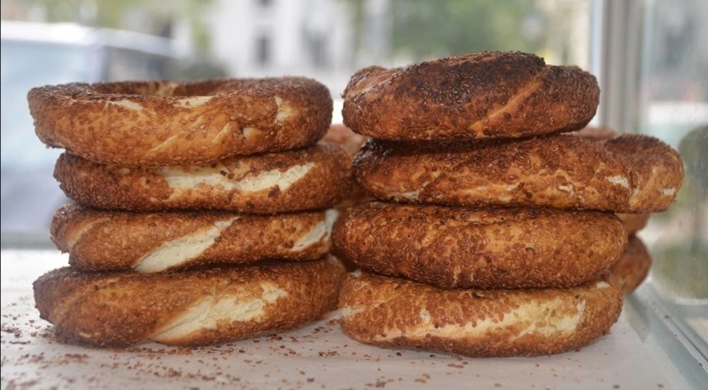 Balıkesir’de simit 15 TL oldu Balıkesir’de 100 gramı 12,5 TL’den satılan simidin fiyatı 15 TL