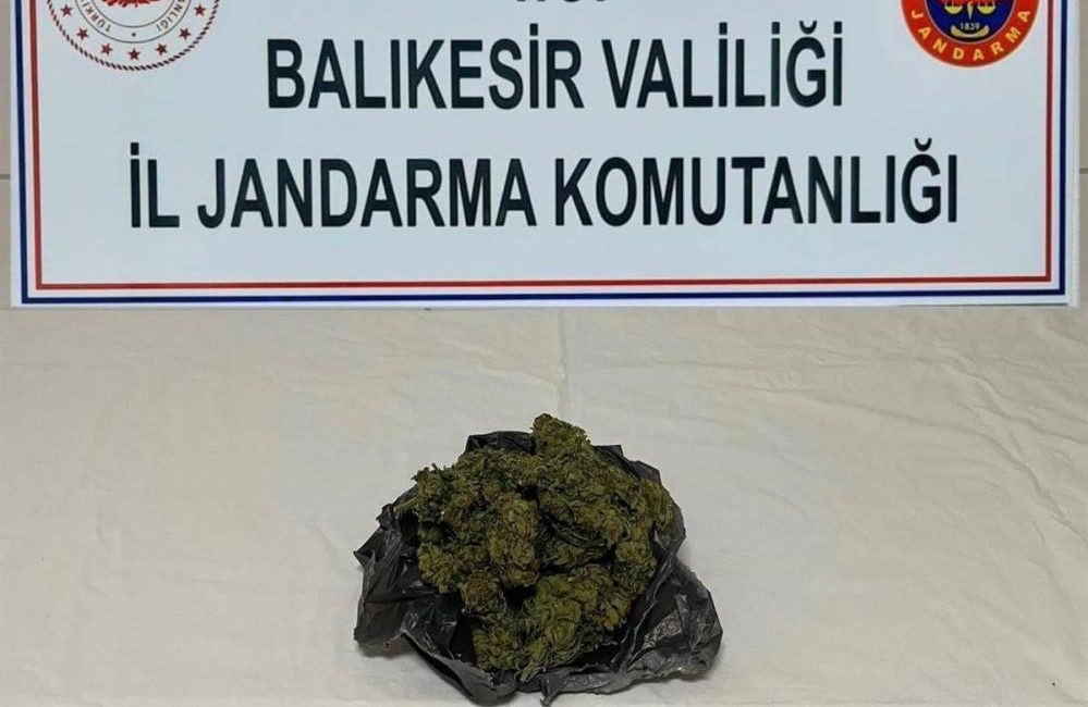 Balıkesir’de kaçakçılık operasyonunda 25 şüpheli yakalandı Balıkesir İl Jandarma Komutanlığı, 1 haftada gerçekleştirdiği kaçakçılık ve organize