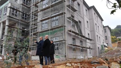 Balıkesir Valisi İsmail Ustaoğlu bir dizi incelemeler için Ayvalık’ı ziyaret