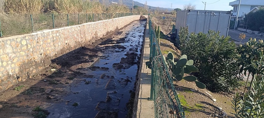 Erdek’te dereler temizleniyor DSİ 25. Bölge Müdürlüğü ve Balıkesir Büyükşehir Belediyesi BASKİ ekipleri,