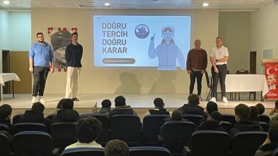 Denizci Öğrenciler Derneği tarafından Bandırma’da “Doğru Tercih, Doğru Karar” sloganıyla