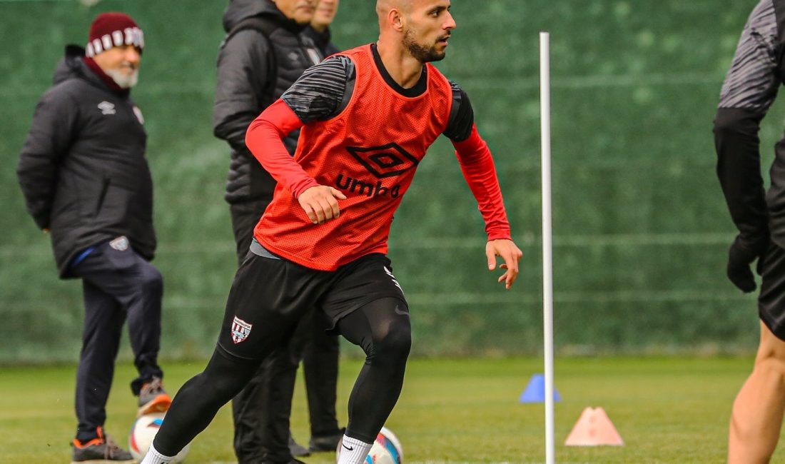 Bandırmaspor-Gençlerbirliği maçının hakem kadrosu açıklandı Trendyol 1. Lig’in 16’ncı haftasında oynanacak Bandırmaspor-Gençlerbirliği karşılaşmasını İzmir Bölgesi
