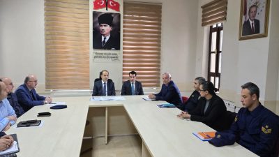 Bandırma Kaymakamı Engin Aksakal başkanlığında yapılan güvenlik toplantısında yeni yıla