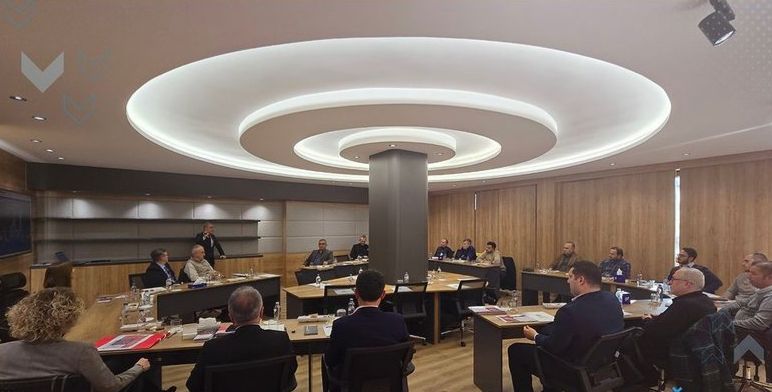 BTO’da “Alternatif Yatırım Araçları” masaya yatırıldı Bandırma Ticaret Odası’nda yapılan toplantıda döviz varlıkları için alternatif yatırım