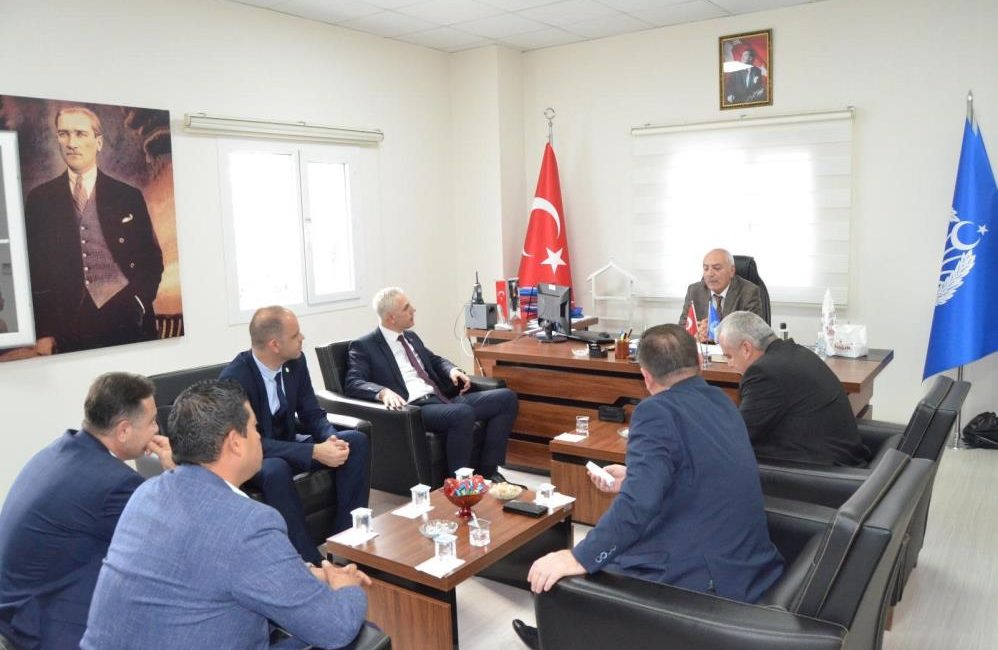Büyükşehir Belediyelerle dayanışma güçleniyor Balıkesir Büyükşehir Belediyesi, komşu illerdeki büyükşehir belediyeleriyle ortak çalışma zemini