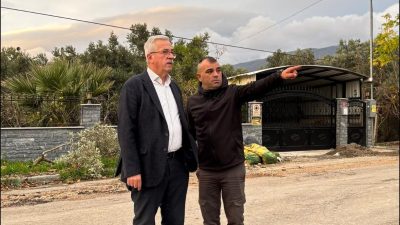 Erdek Belediyesi, Sahil Mahallesi’nde altyapı ve üstyapı çalışmalarını hızla sürdürüyor.