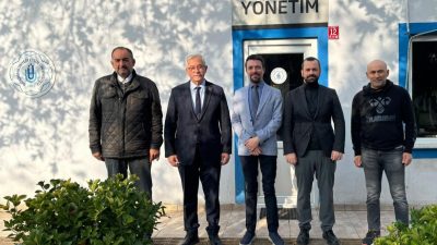 Erdek Belediye Başkanı Burhan Karışık, Erdek MYO’nun yeni yönetim kadrosuna