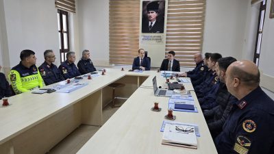 Bandırma’da jandarma ve emniyet yetkililerinin katılımıyla yapılan toplantıda suç işlenmesinin