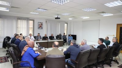 Birim Müdürleriyle bir araya gelen Gönen Belediye Başkanı İbrahim Palaz,