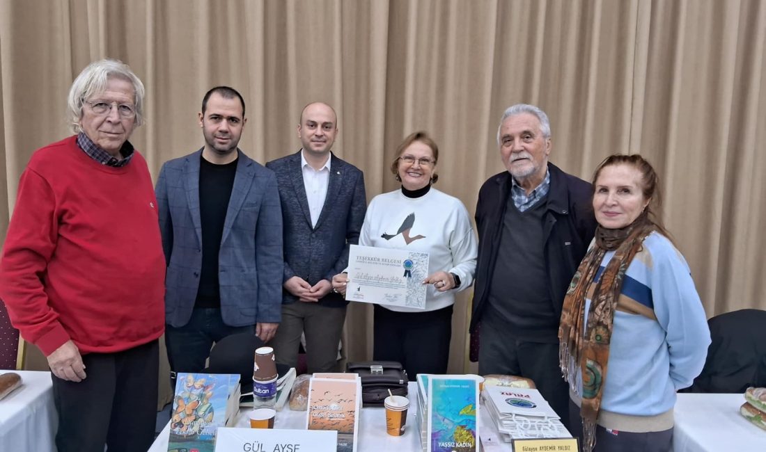 Gönen’de kültür ve sanatın kalbi Kitap Günleri’nde attı Gönen Kültür ve Kitap Günleri’nde Yazar Dilek Şen ve sosyal