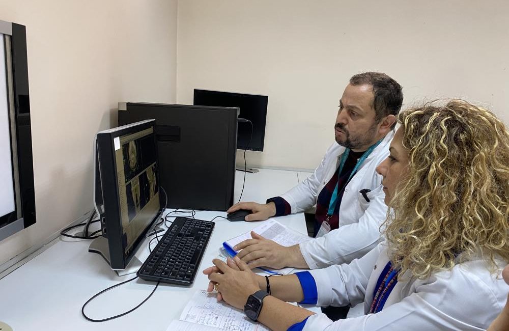 Kanser tedavisi sırasında bitkisel ürün ve takviye gıdalara dikkat: “Tedavi sürecini zora sokabilir” Kanser tedavisi sırasında hekim kontrolü olmadan bitkisel ürün ve takviye