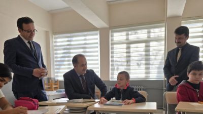 Bandırma Kaymakamı Engin Aksakal ve İlçe Milli Eğitim Müdürü Mutlu