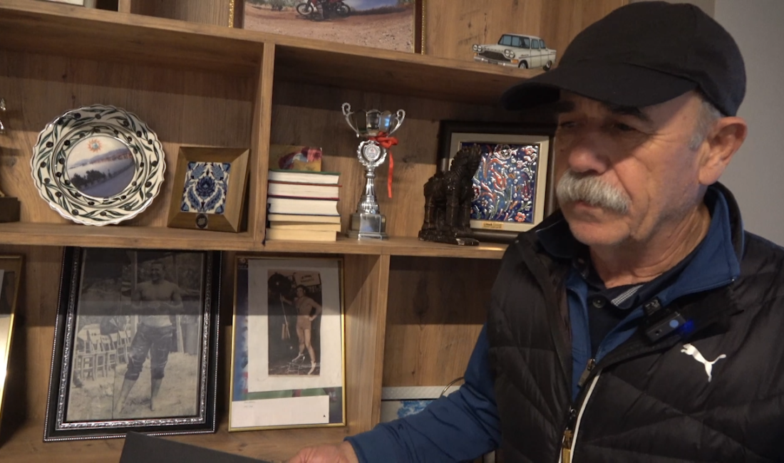Susurluk’ta spor’un 100 yılı Susurluk’ta birçok genci futbolla buluşturan ve futbol alanındaki çalışmaların yanı